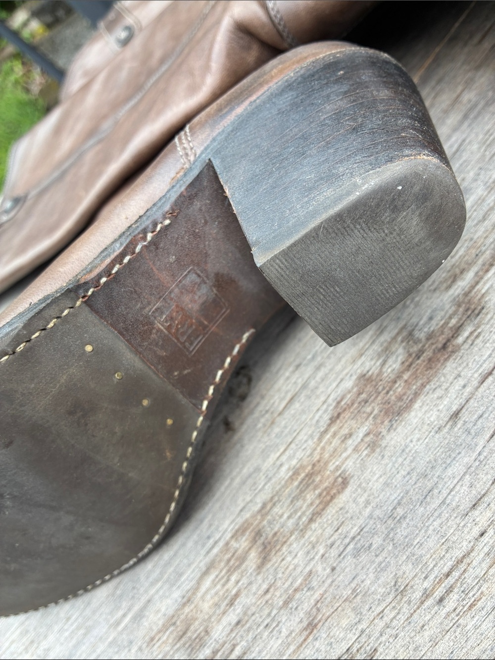 Frye Boots size 8B - Picture 2 of 6